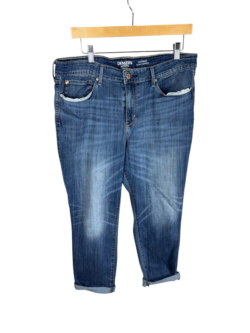 Levi's Denizen Modern Slim Cuffed Jeans in Medium Blue
